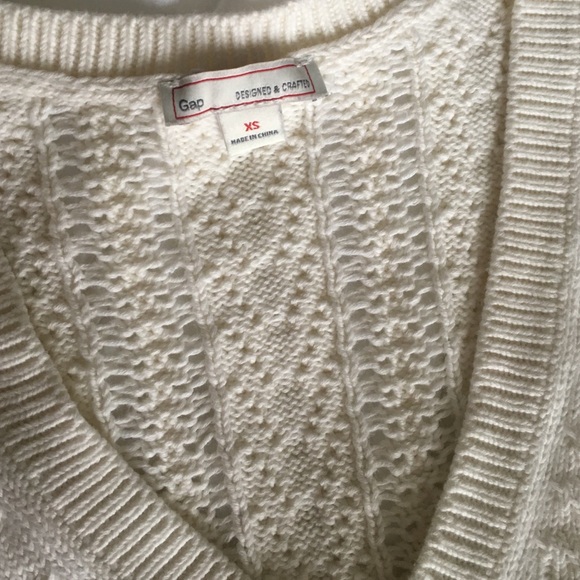Gap Cable Cotton Pullover - Picture 2 of 3
