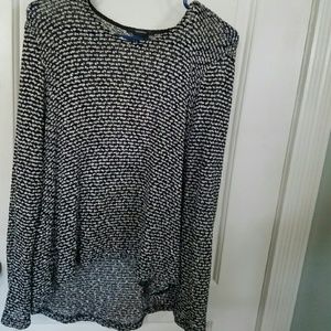 Black and white loose long sleeve top