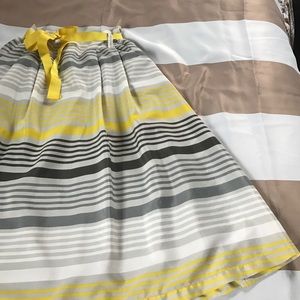 Old Navy • Aline Skirt