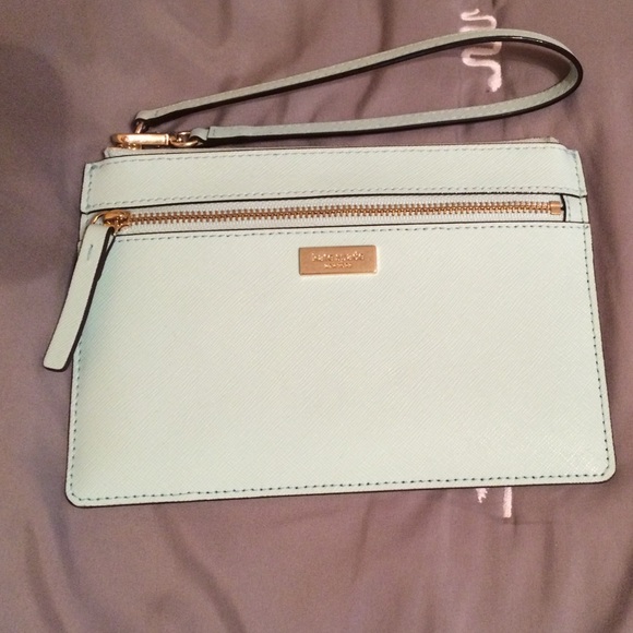 EUC kate spade robinsegg wristlet
