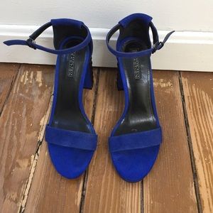Kenneth Cole Peep toe heels