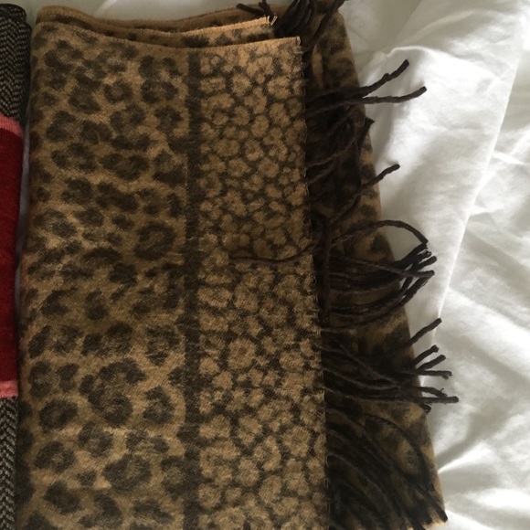 Scarf Bundle - Picture 3 of 4