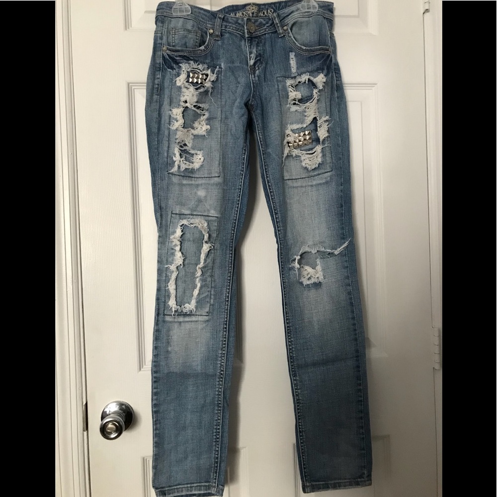 Ripped skinny jeans