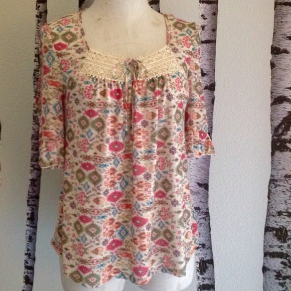 No Boundries Tops - Colorful Cold Shoulder Loose Fitting Top