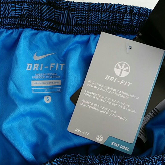 LOWEST Nwt Beautiful NIKE Short Size S - Picture 3 of 4