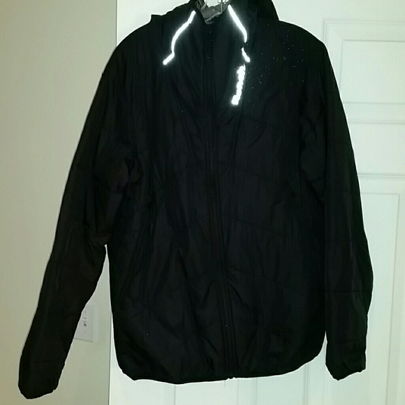 Jacket sz L, warm very light weight.