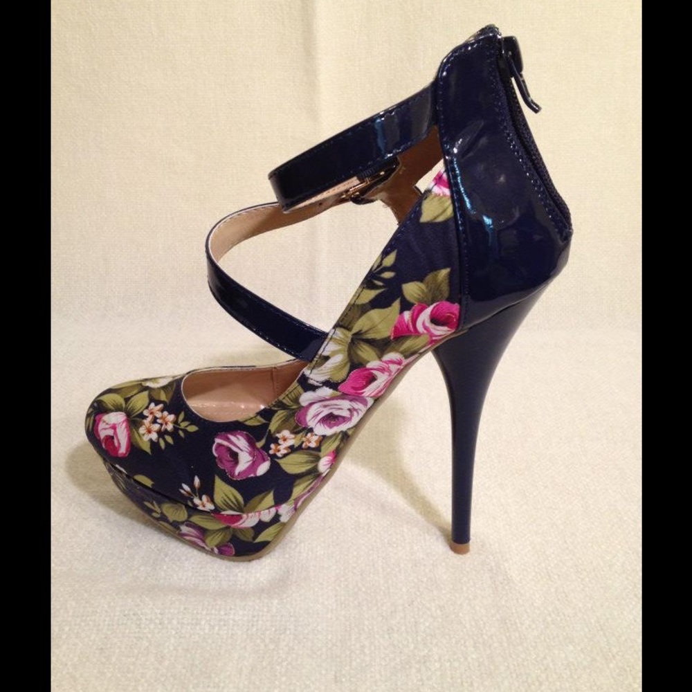 🌺🌺🌺Sale Just Call Me Flora - Picture 3 of 8