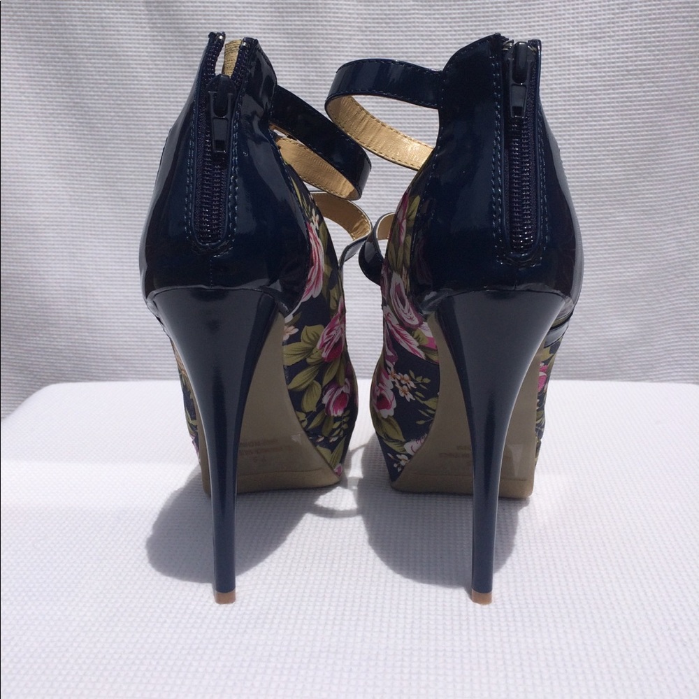 🌺🌺🌺Sale Just Call Me Flora - Picture 8 of 8