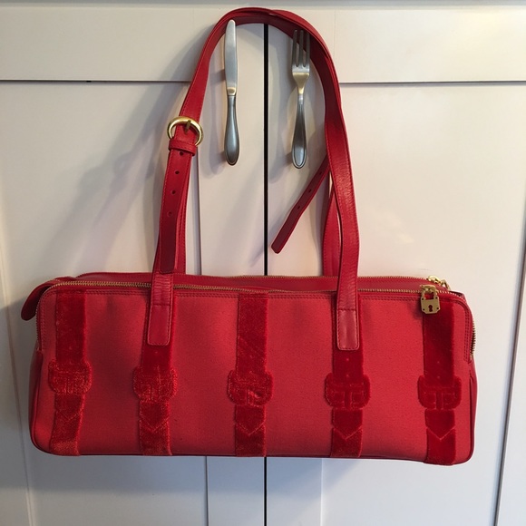 Roberta di Camerino 3 zip satchel