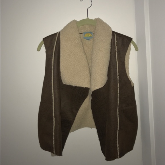 C&C California Shearling Vest - Picture 4 of 4