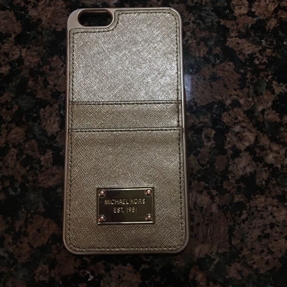 Michael Kors iPhone 6/6S Plus case.
