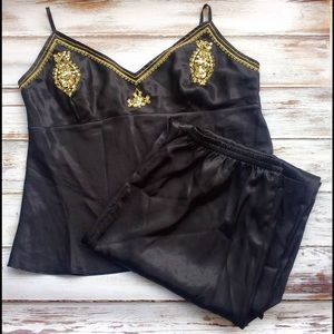 Rarely Worn Black Ivy & Annabelle Pajama Set