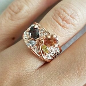 Butterfly ring