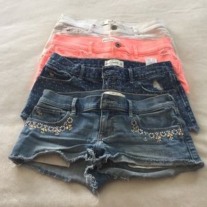 4 pairs of Abercrombie/Hollister shorts