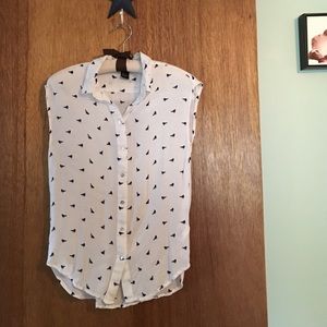 *MUST GO* Flirty bird print blouse