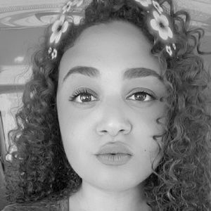 Meet your Posher, Queen