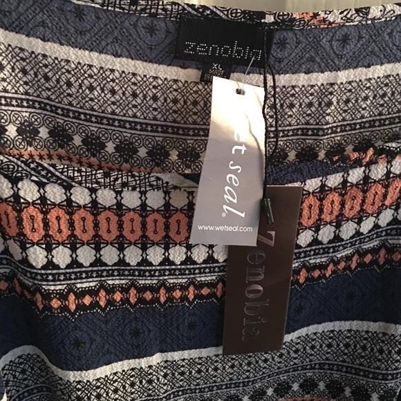 Romper - Picture 2 of 4