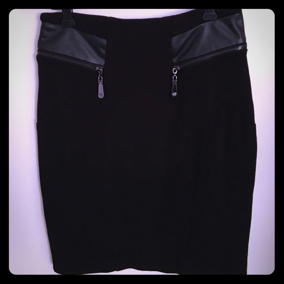 Vince Camuto black pencil skirt