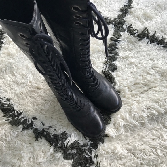 L A C E U P B O O T S - image 2
