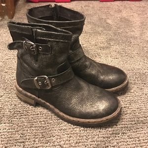 NEW Steve Madden Gray Combat Boots