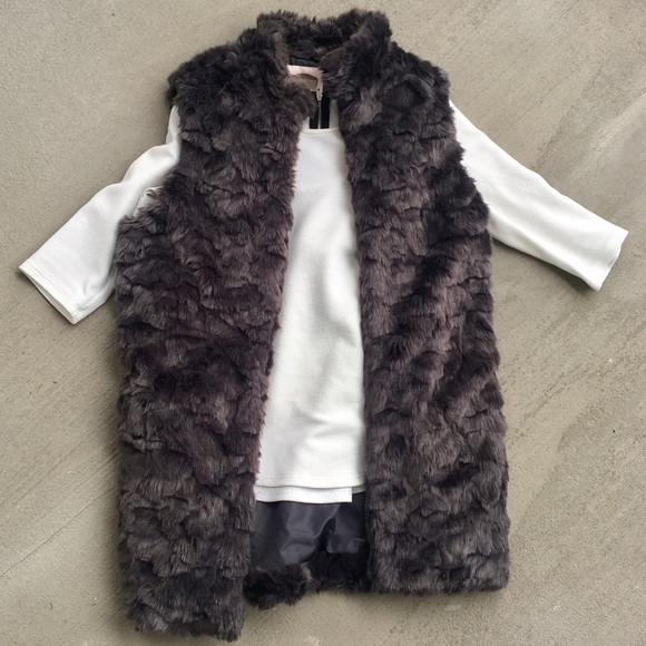 Fur vest - Picture 4 of 5