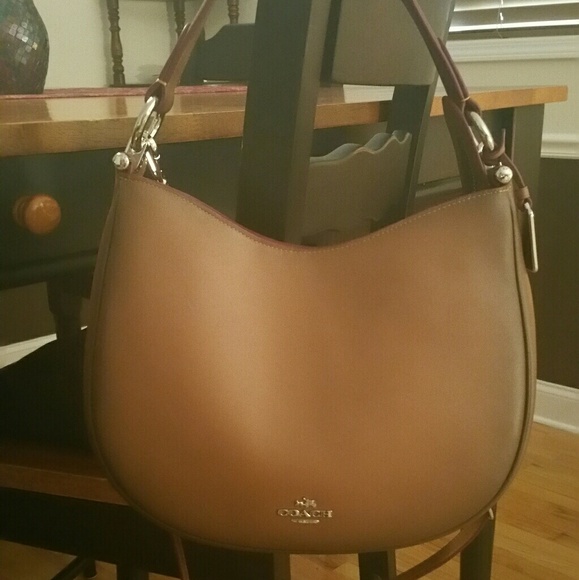 Sold ***Coach nomad - Picture 3 of 4