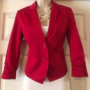 Express cropped blazer with ruched 3/4 sleeves