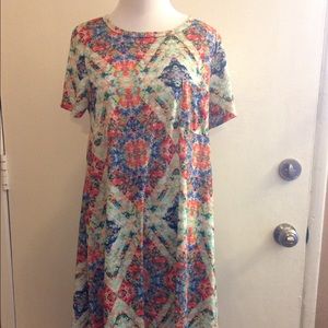 Lularoe Carly size small Beautiful!