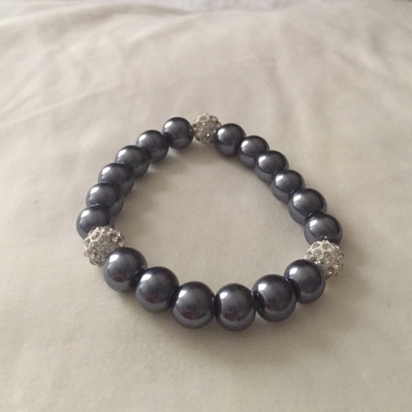 Beaded and jeweled bracelet