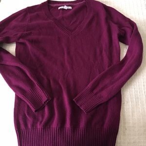 Old Navy V-Neck Sweater