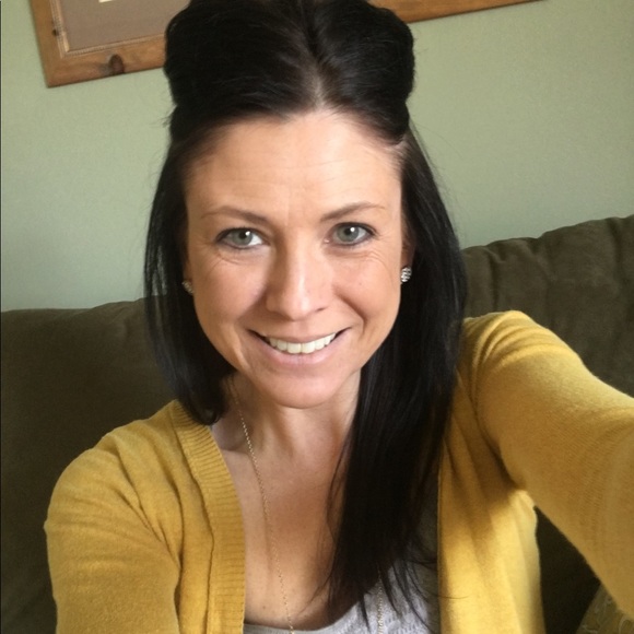 Meet your Posher, Sarah - Picture 2 of 8