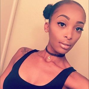 Meet your Posher, Kiana