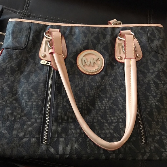 12/16 MK fashion purse-not real -gift