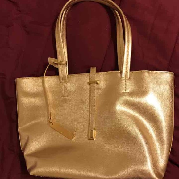 NWOT Vince Camuto gold bag