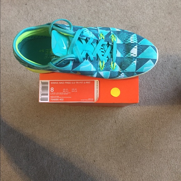 NIB Nike Free 5.0 Gym Shoes, Size 8 - Picture 3 of 3