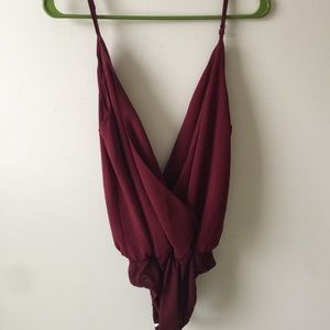 Tobi v-neck bodysuit