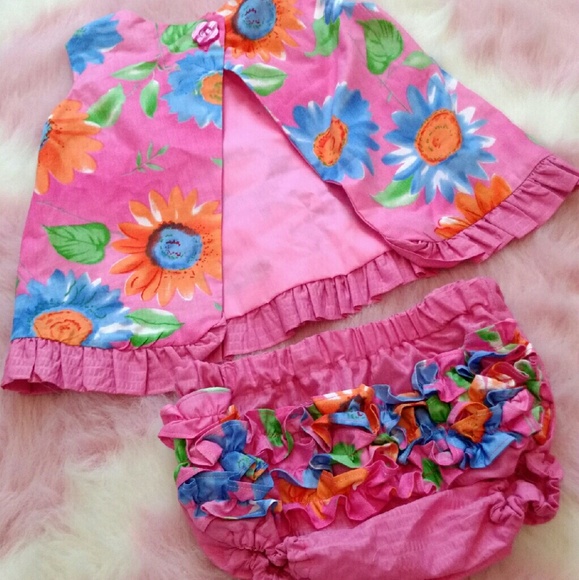 Handmade Outfit - Picture 3 of 3