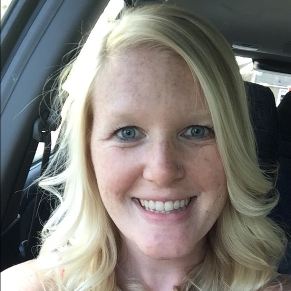 Meet your Posher, Emily - Picture 1 of 1