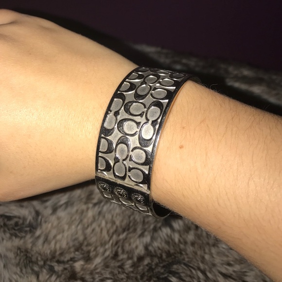 Coach large width bangle - Picture 2 of 3