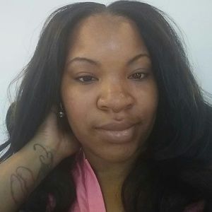 Meet your Posher, Ebony