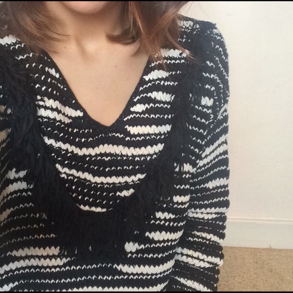 Black and White Fringe Sweater - Picture 2 of 2