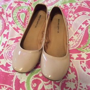 Mossimo nude flats
