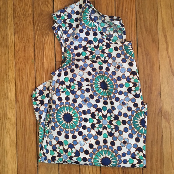 BNWOT Printed Career Top