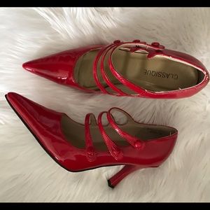Red Pumps