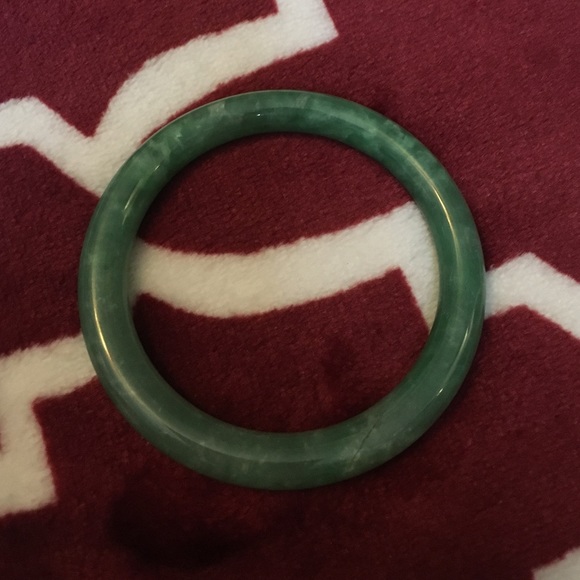 Jade bangle