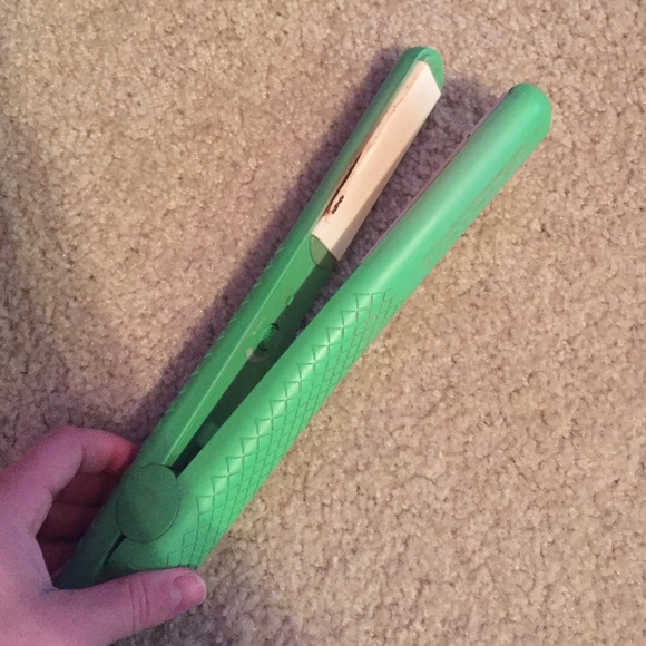 Hair straightener