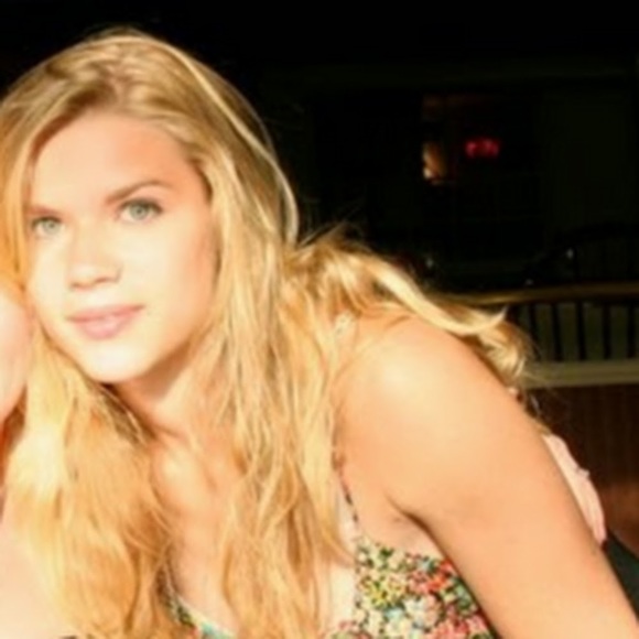 Meet your Posher, Anna