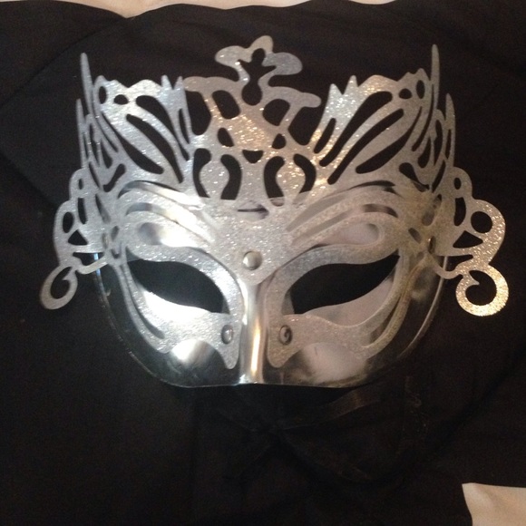 Masquerade mask