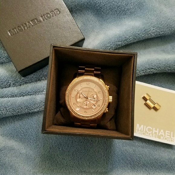 Women's MICHAEL KORS RUNWAY ROSE GOLD CHRONO watch