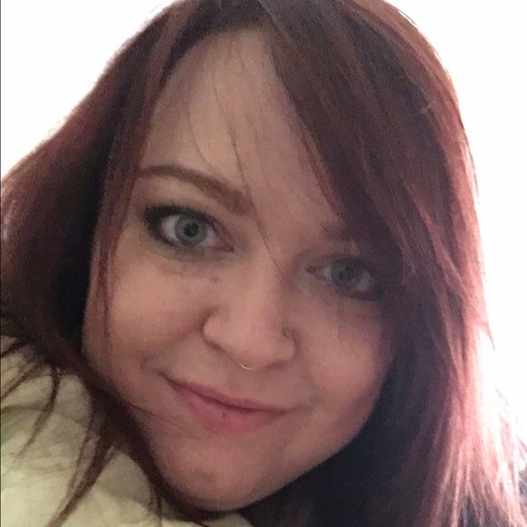 Meet your Posher, Kaitlin - Picture 1 of 1